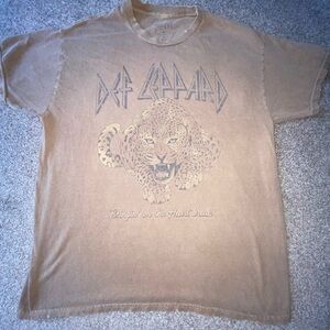 Def Leppard Graphic Tee in Brown
